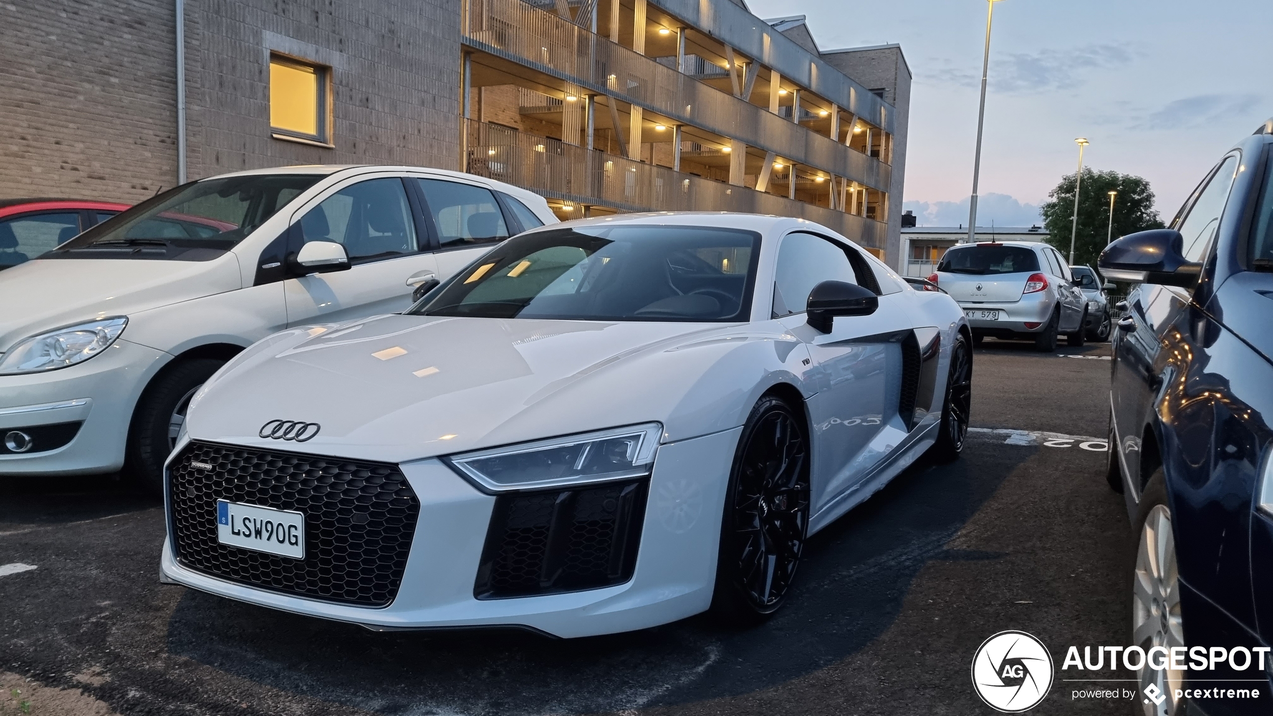 Audi R8 V10 Plus 2015