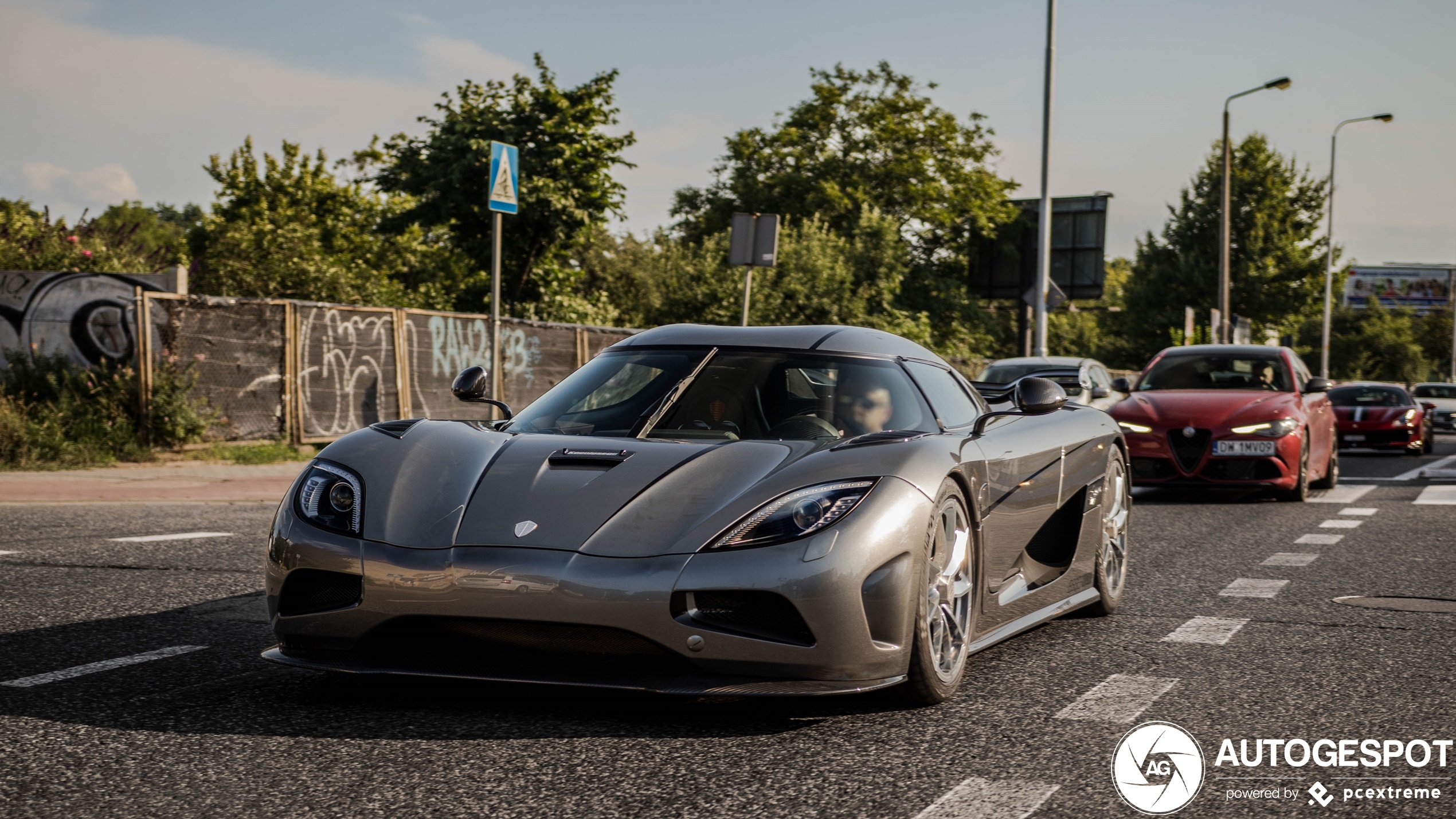 Het is zomer en dus komen de Koenigseggs naar buiten