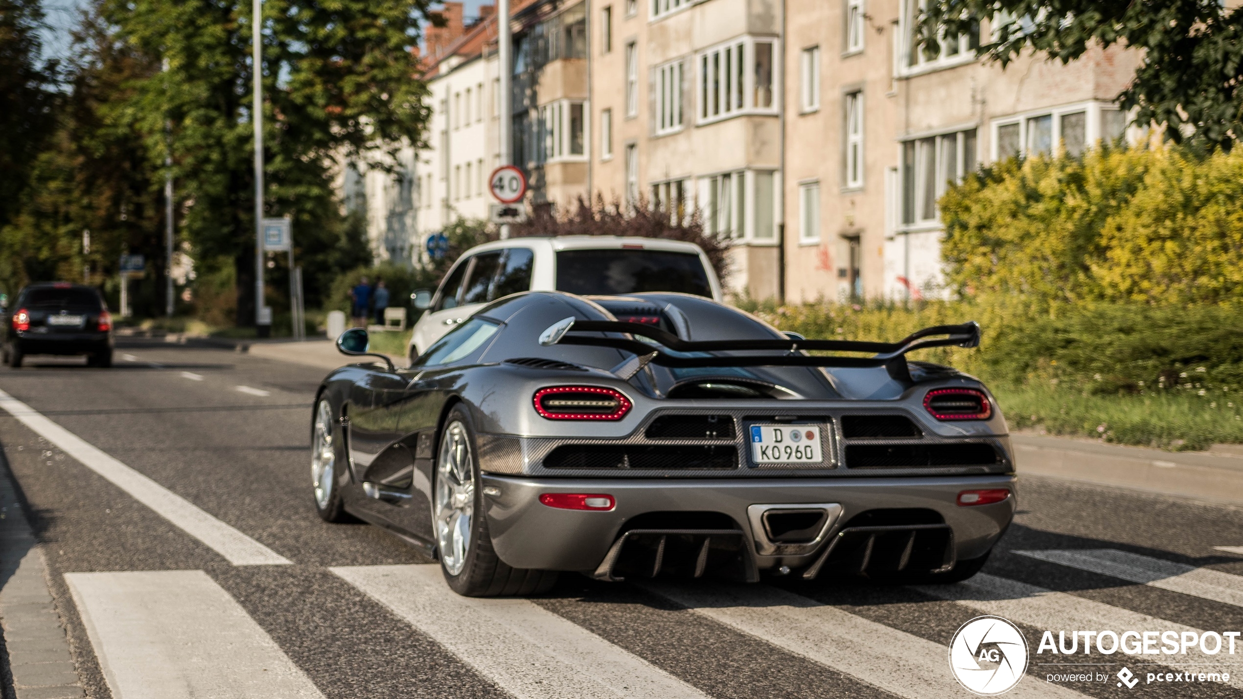 Het is zomer en dus komen de Koenigseggs naar buiten