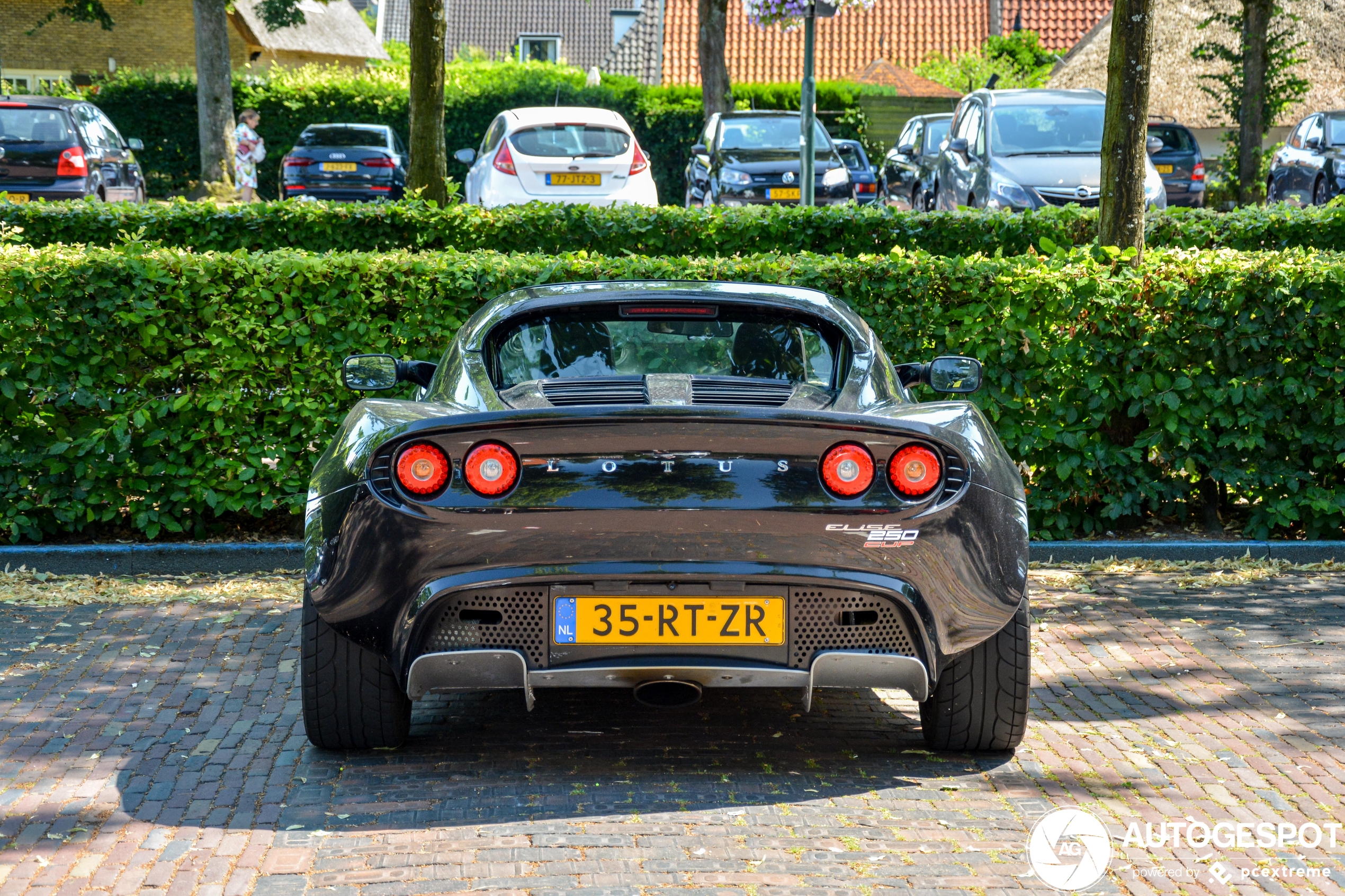 Lotus Elise S2 111R