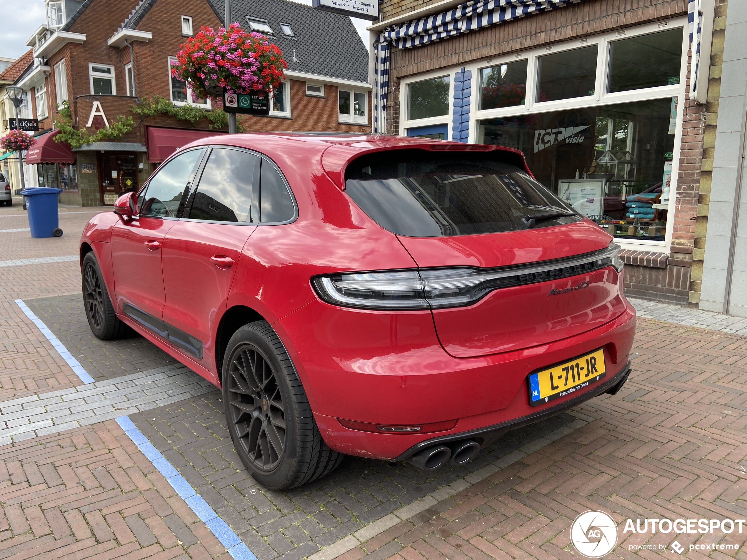 Porsche 95B Macan GTS MkII