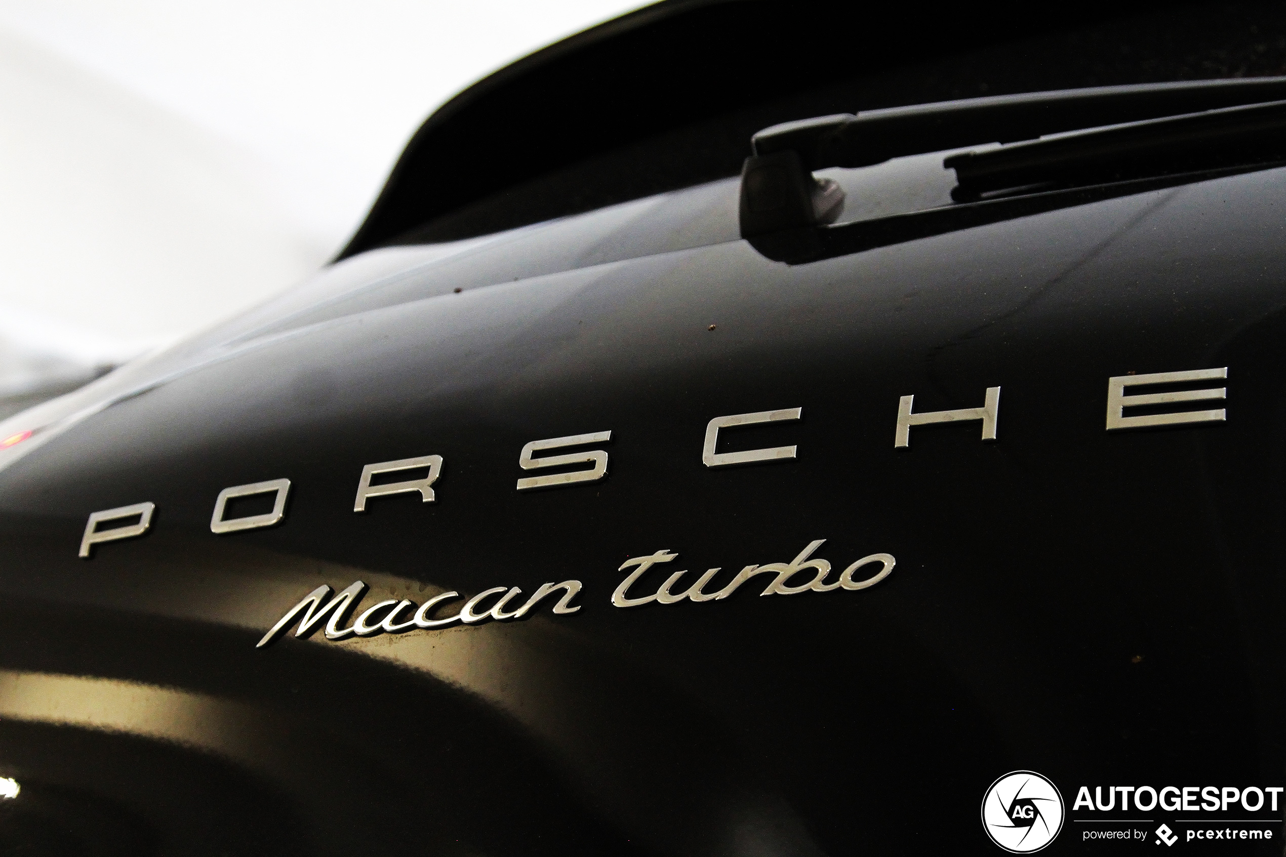 Porsche 95B Macan Turbo