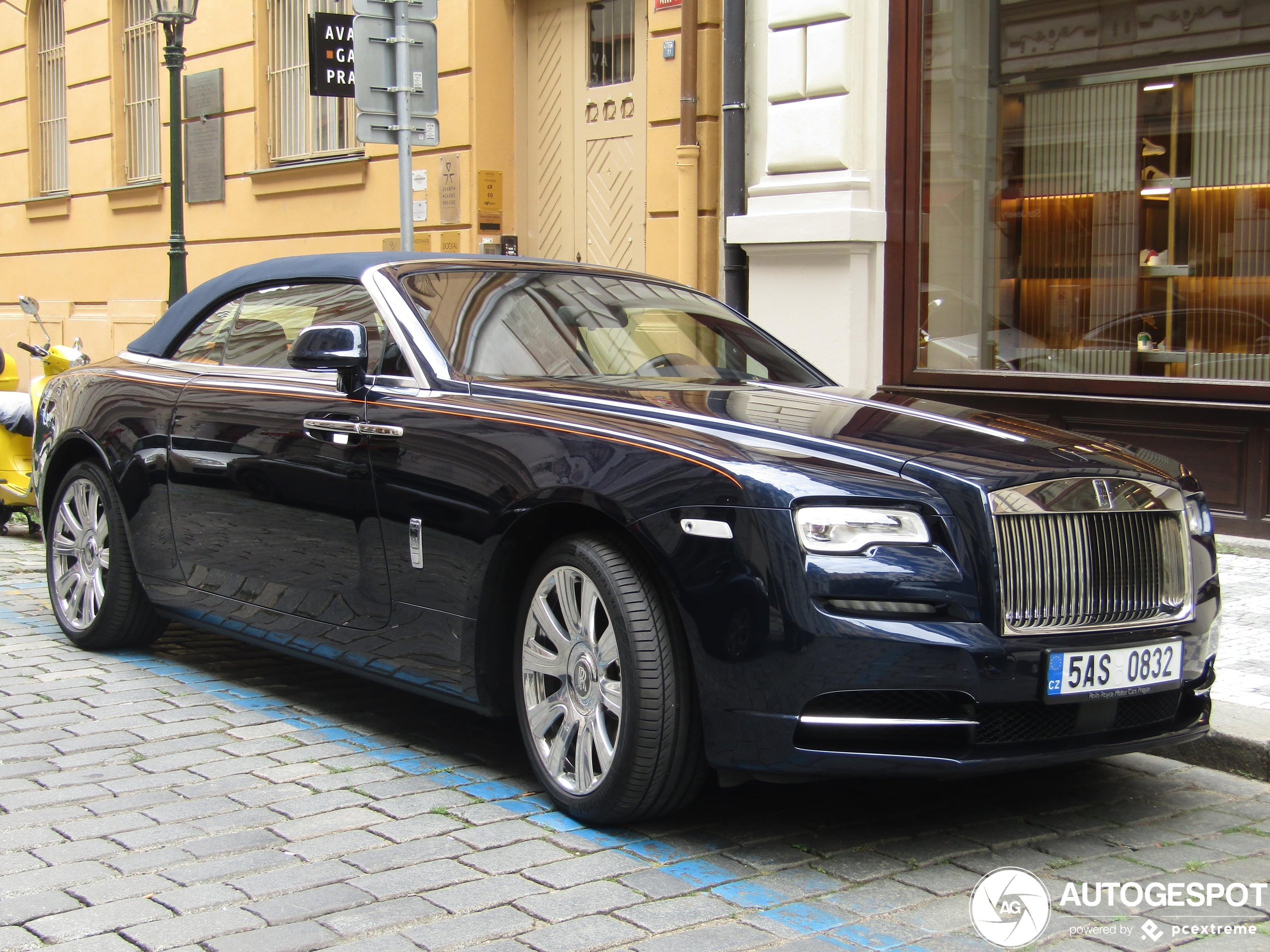 Rolls-Royce Dawn