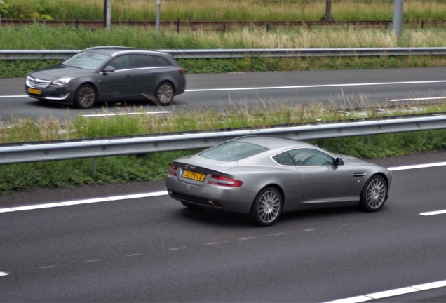 Aston Martin DB9