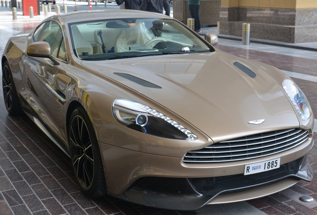 Aston Martin Vanquish 2013