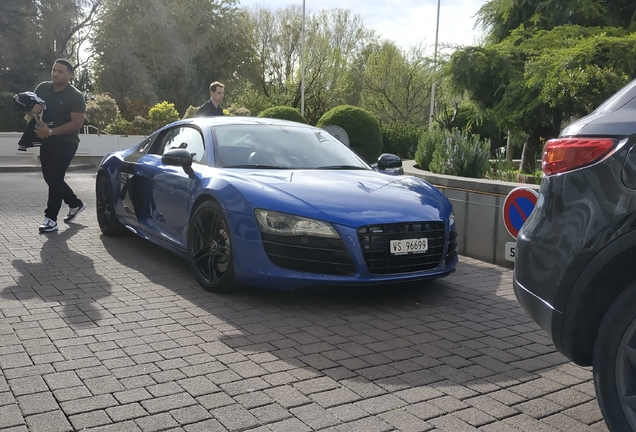 Audi R8 V10