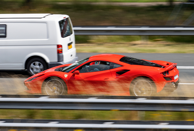 Ferrari F8 Tributo