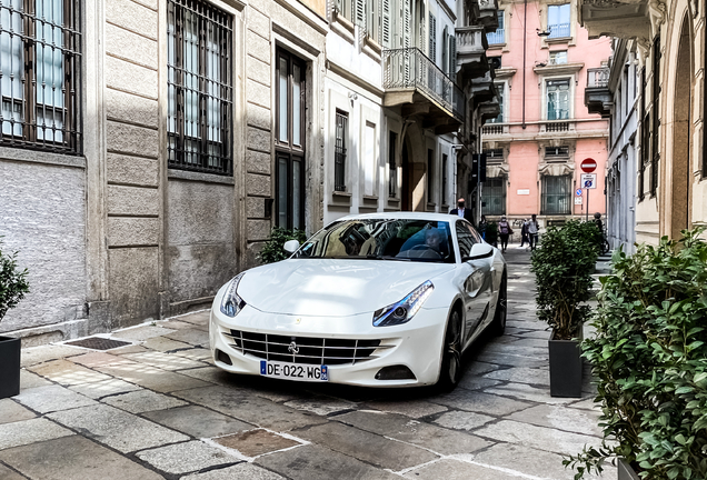 Ferrari FF