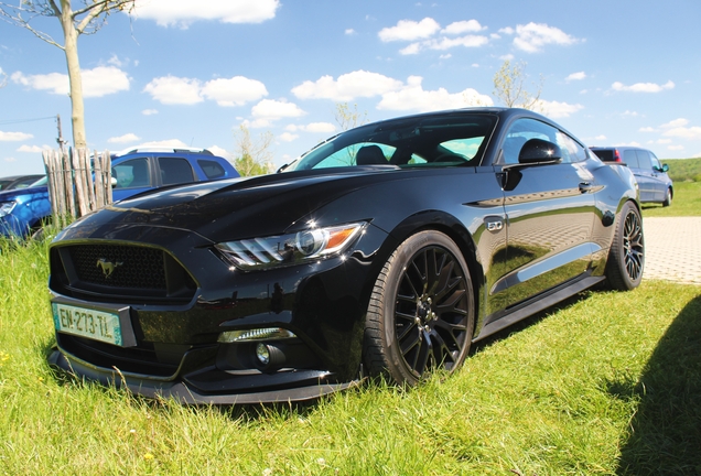 Ford Mustang GT 2015