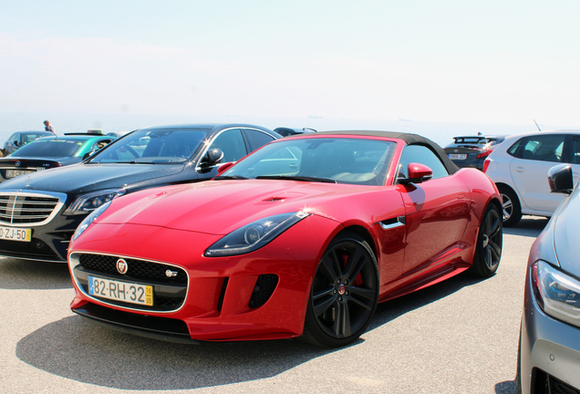 Jaguar F-TYPE S AWD Convertible British Design Edition