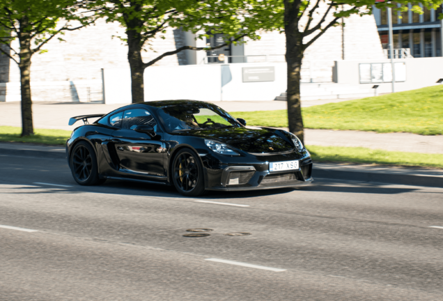 Porsche 718 Cayman GT4