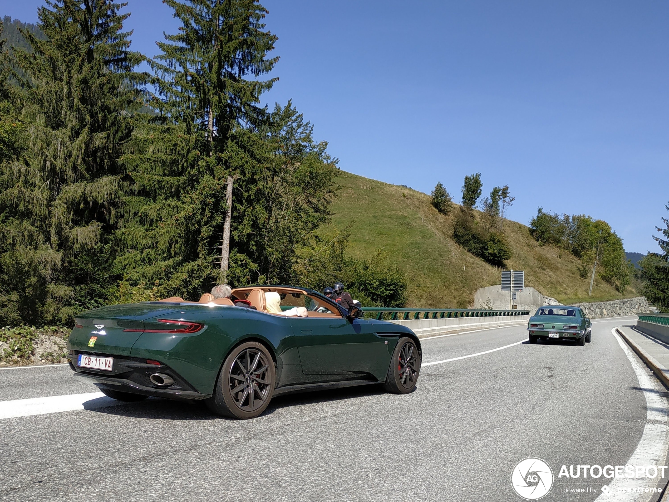 Aston Martin DB11 V8 Volante