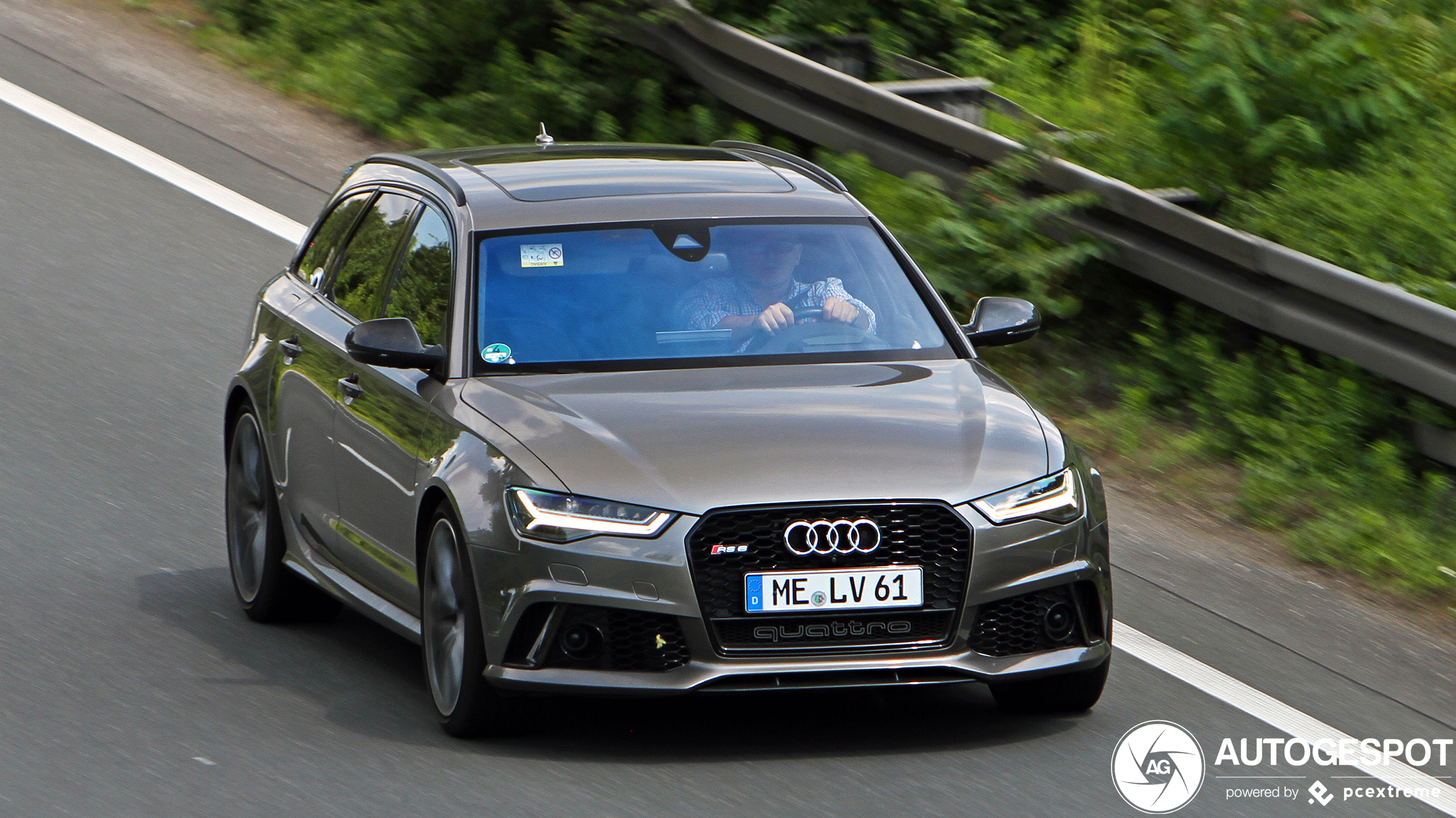 Audi RS6 Avant C7 2015