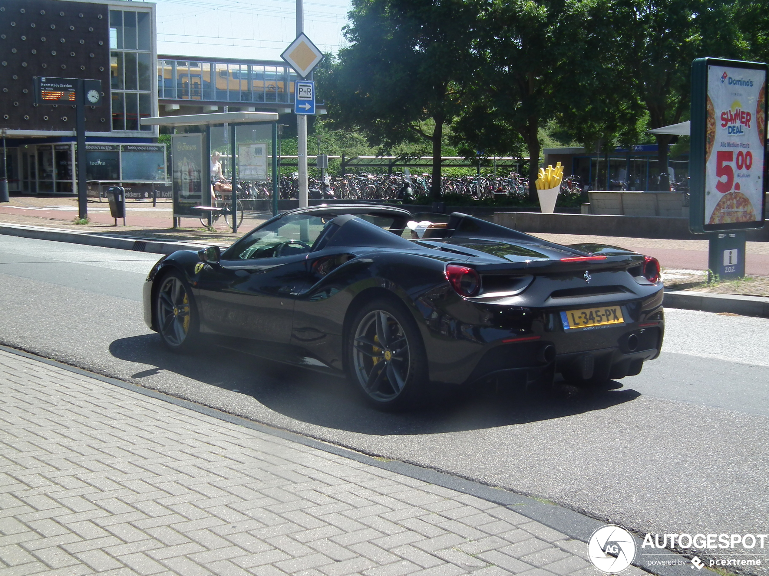 Ferrari 488 Spider