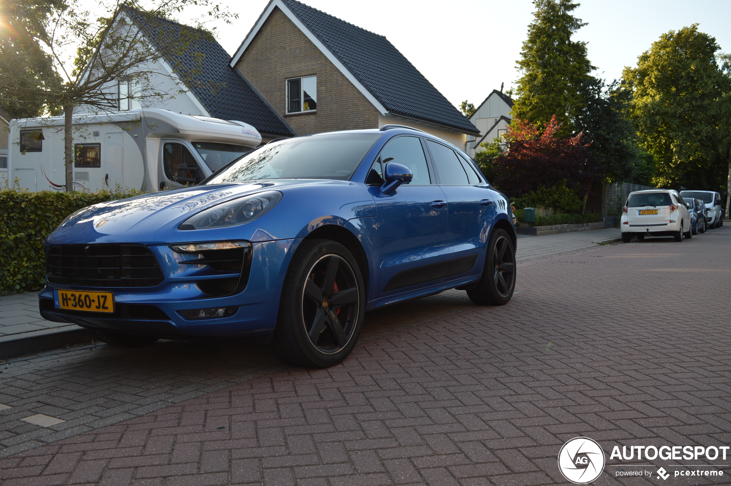 Porsche 95B Macan Turbo