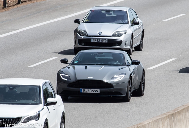 Aston Martin DB11 AMR