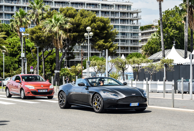 Aston Martin DB11 V8 Volante