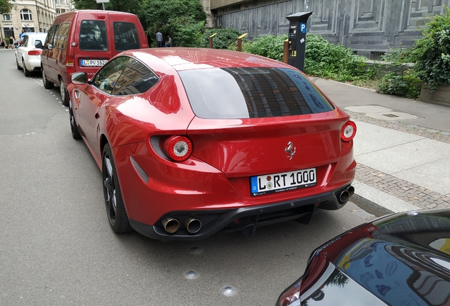 Ferrari FF