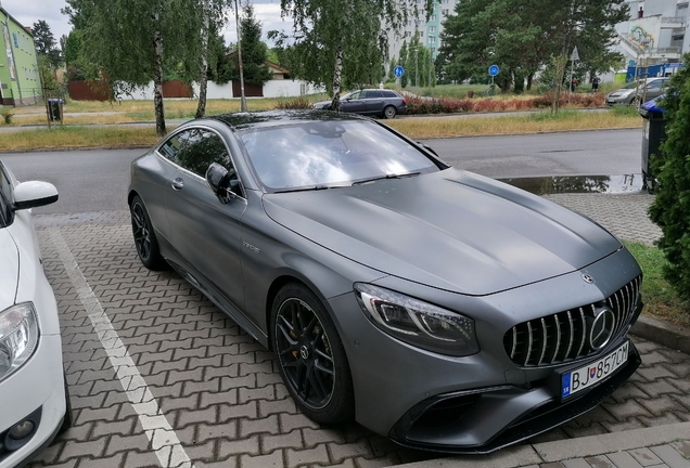 Mercedes-AMG S 63 Coupé C217 2018 Yellow Night Edition