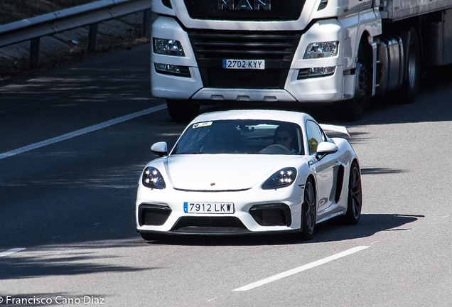 Porsche 718 Cayman GT4