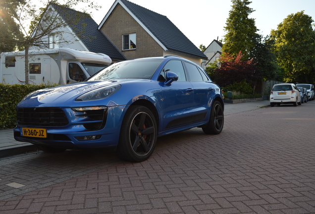 Porsche 95B Macan Turbo