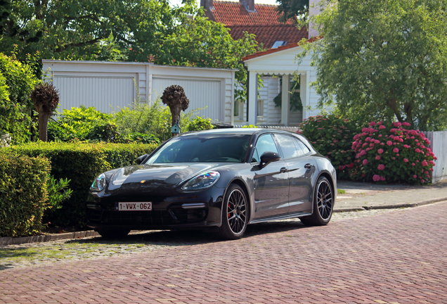 Porsche 971 Panamera GTS Sport Turismo