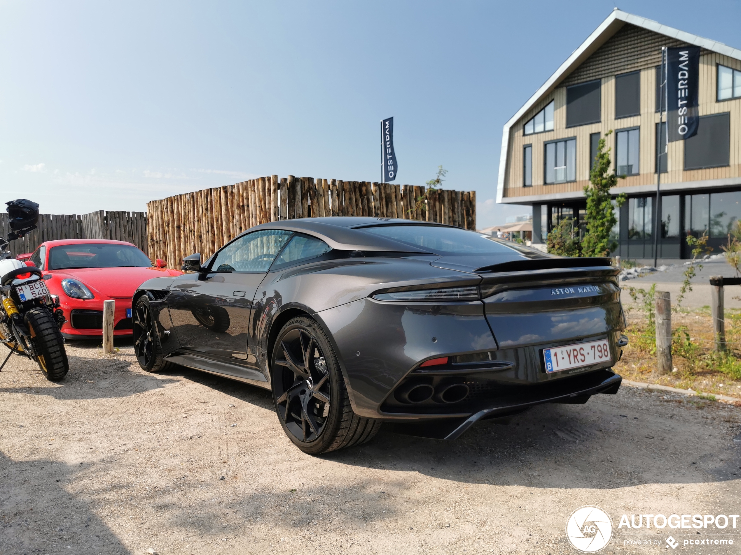 Aston Martin DBS Superleggera