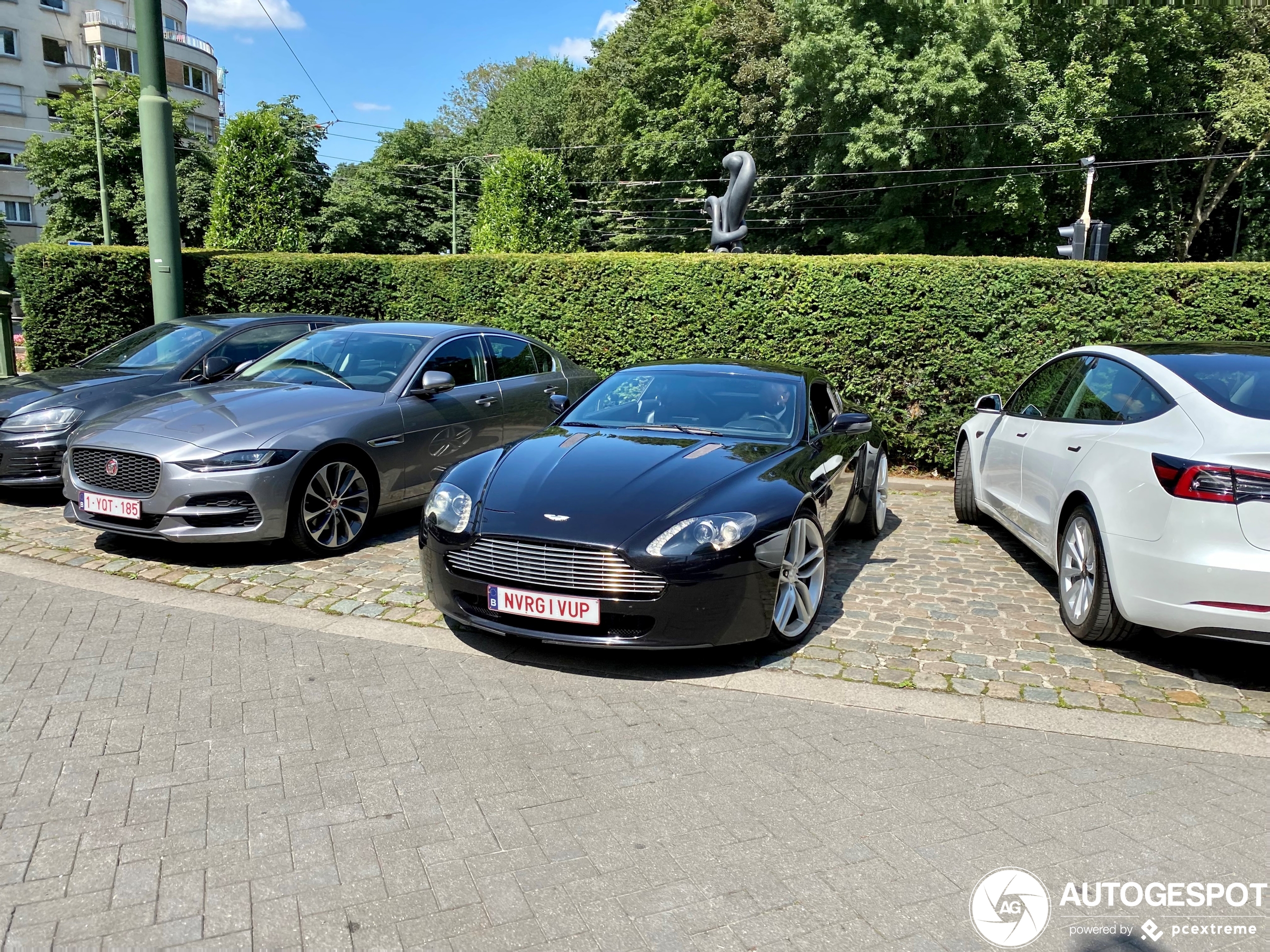 Aston Martin V8 Vantage