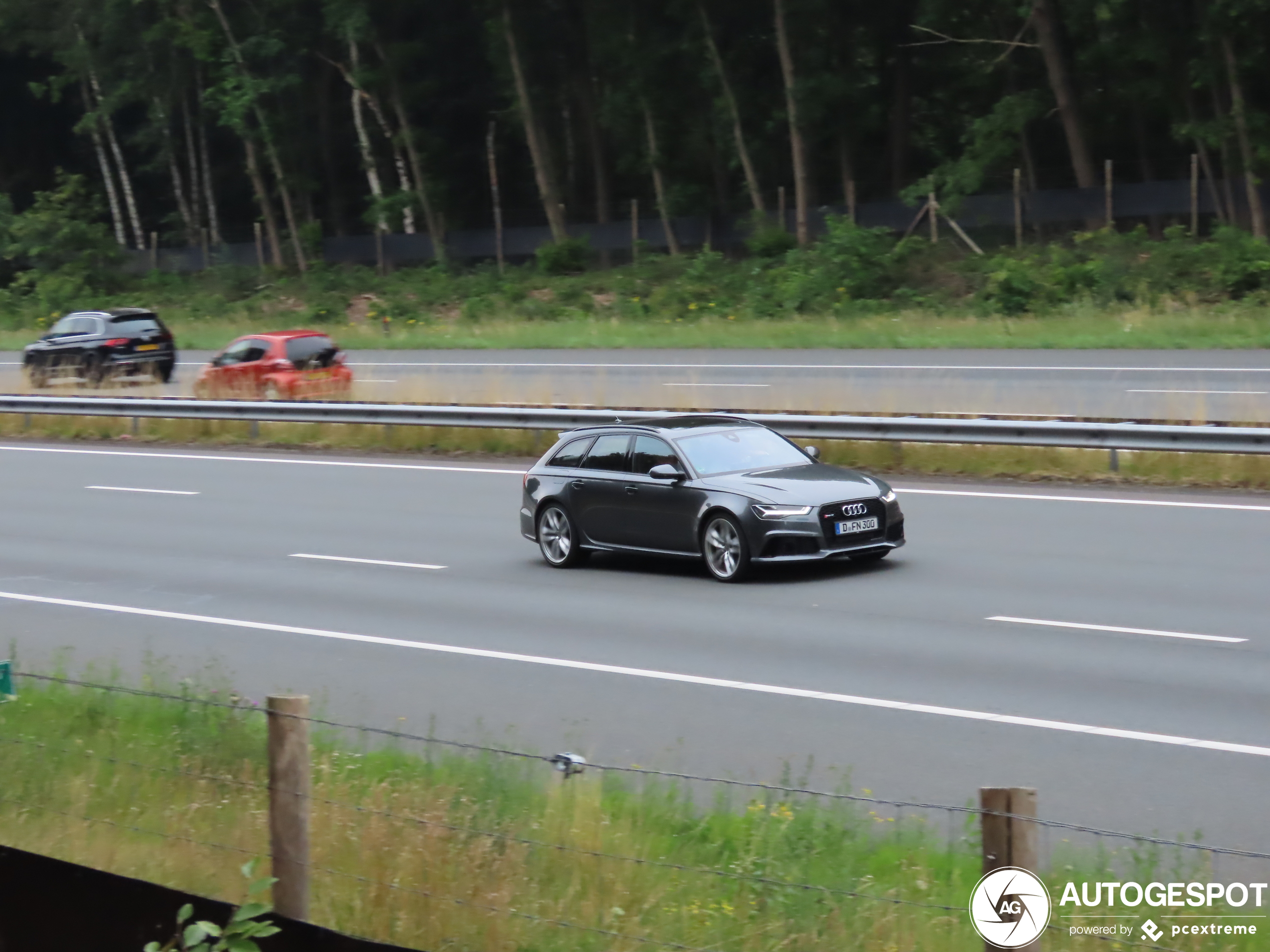 Audi RS6 Avant C7 2015