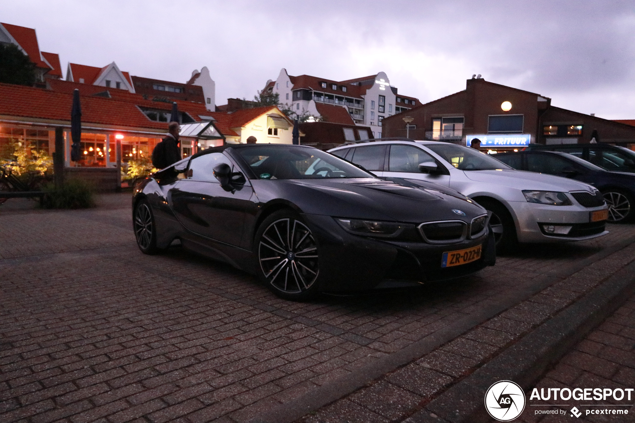 BMW i8 Roadster