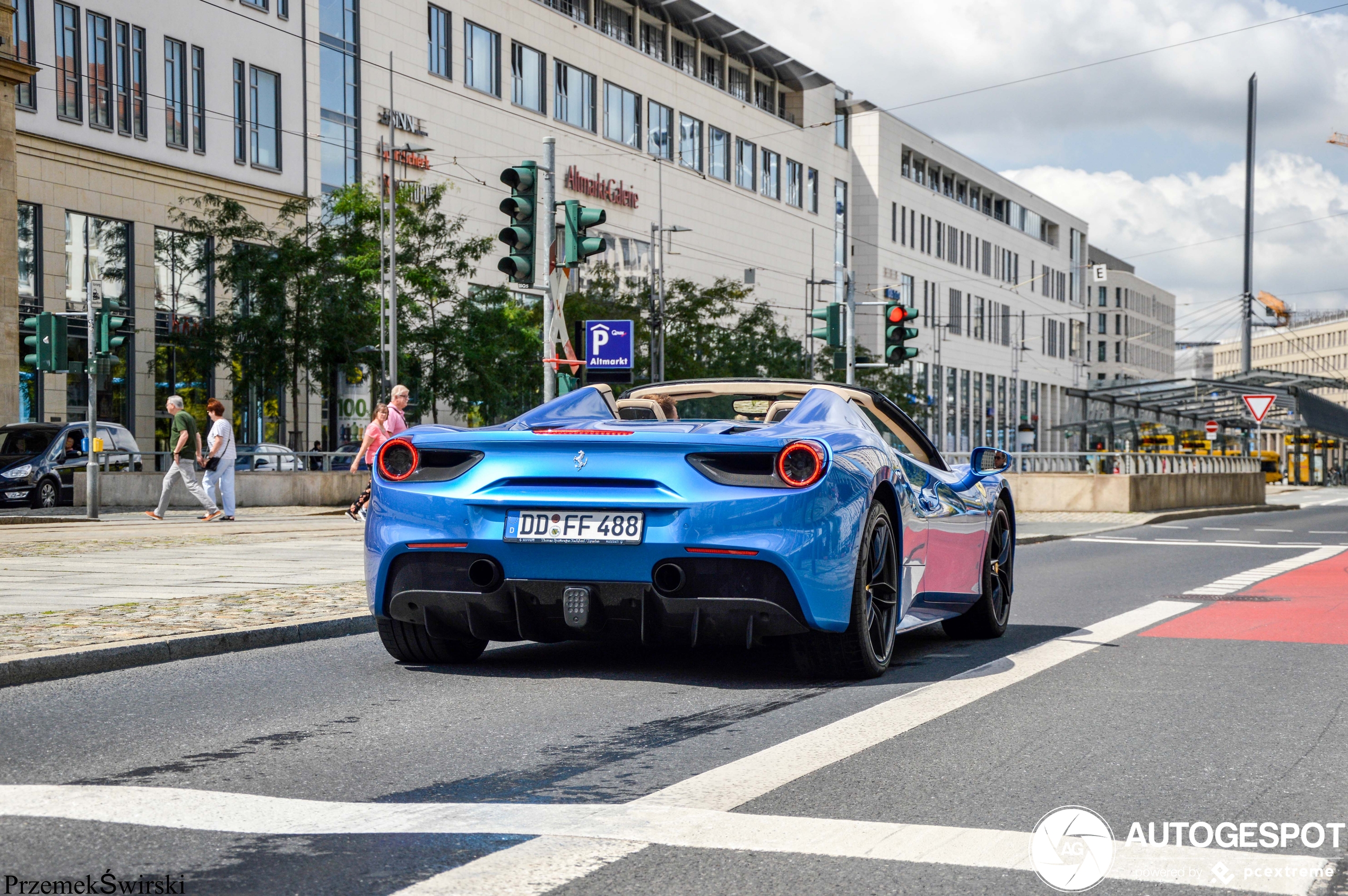 Ferrari 488 Spider