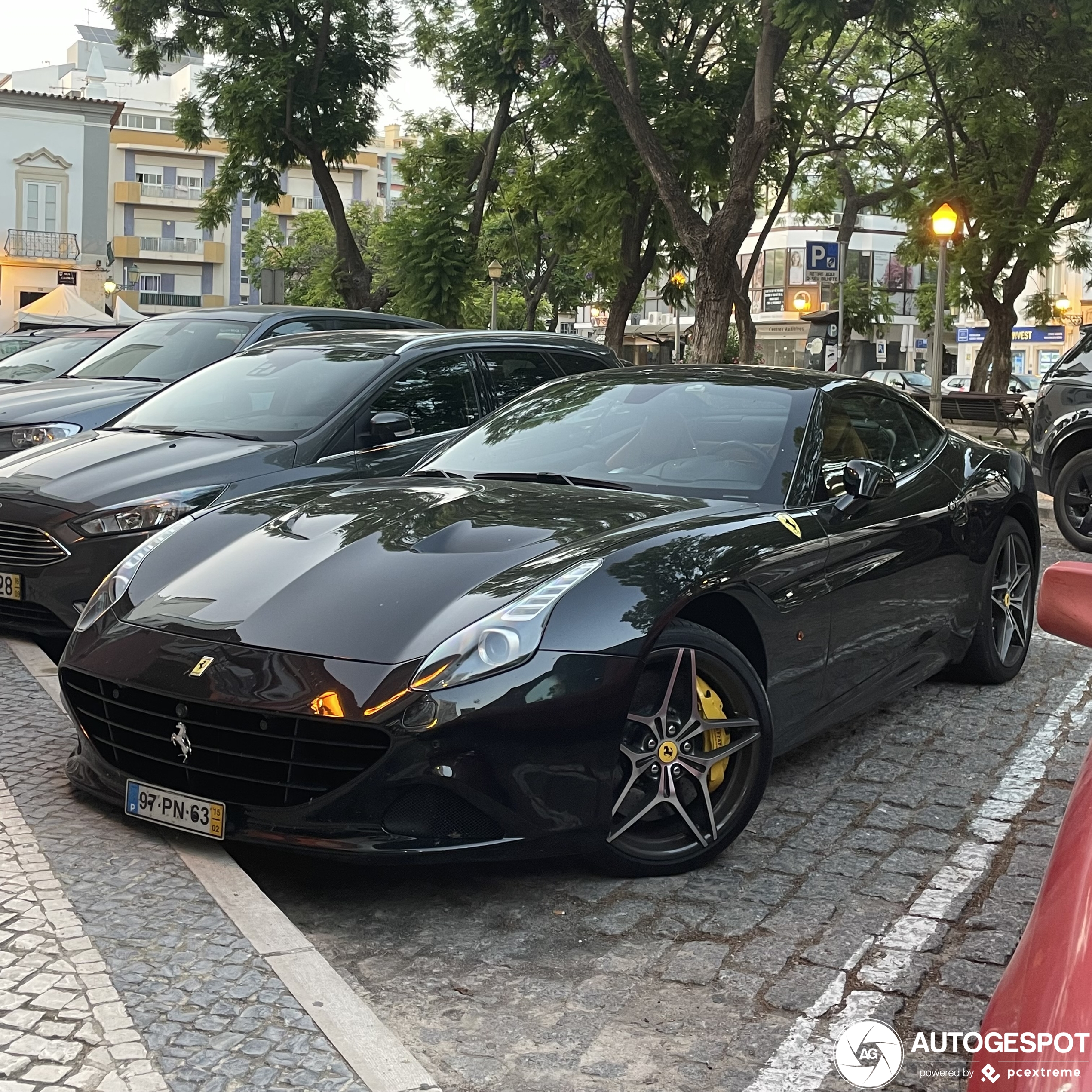 Ferrari California T