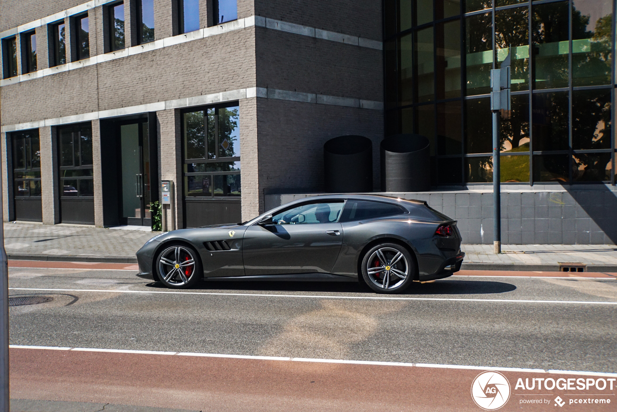 Ferrari GTC4Lusso