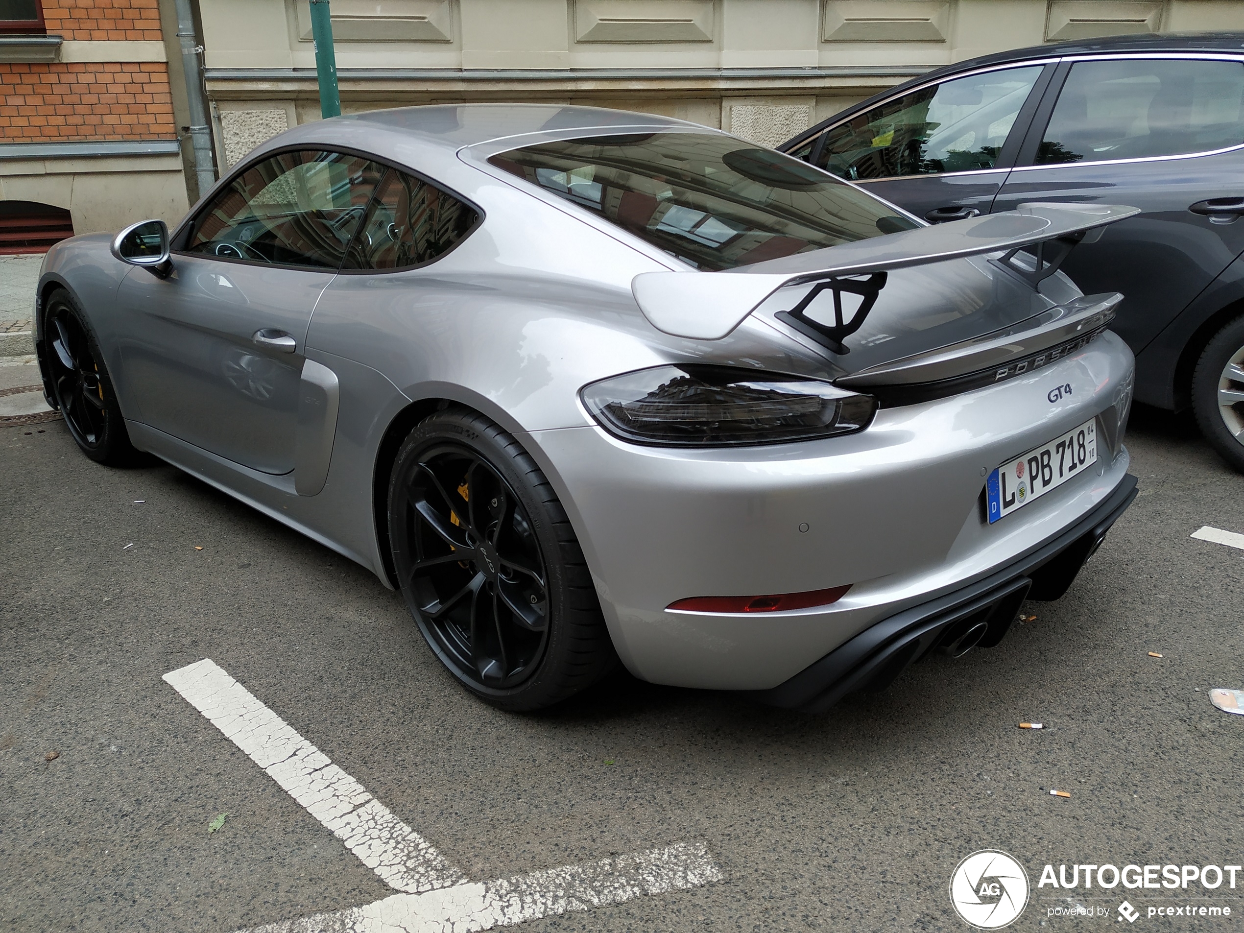 Porsche 718 Cayman GT4