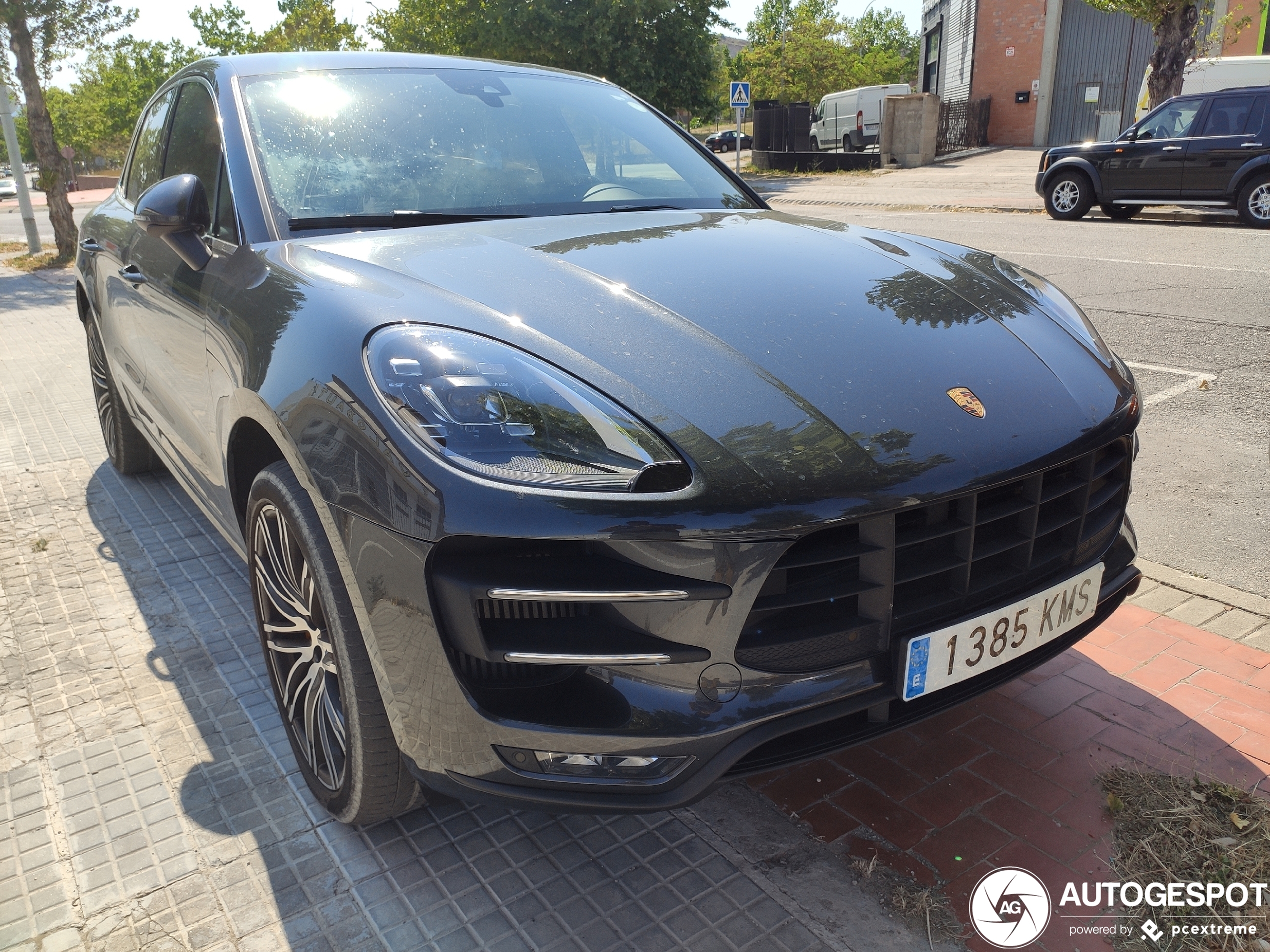 Porsche 95B Macan Turbo