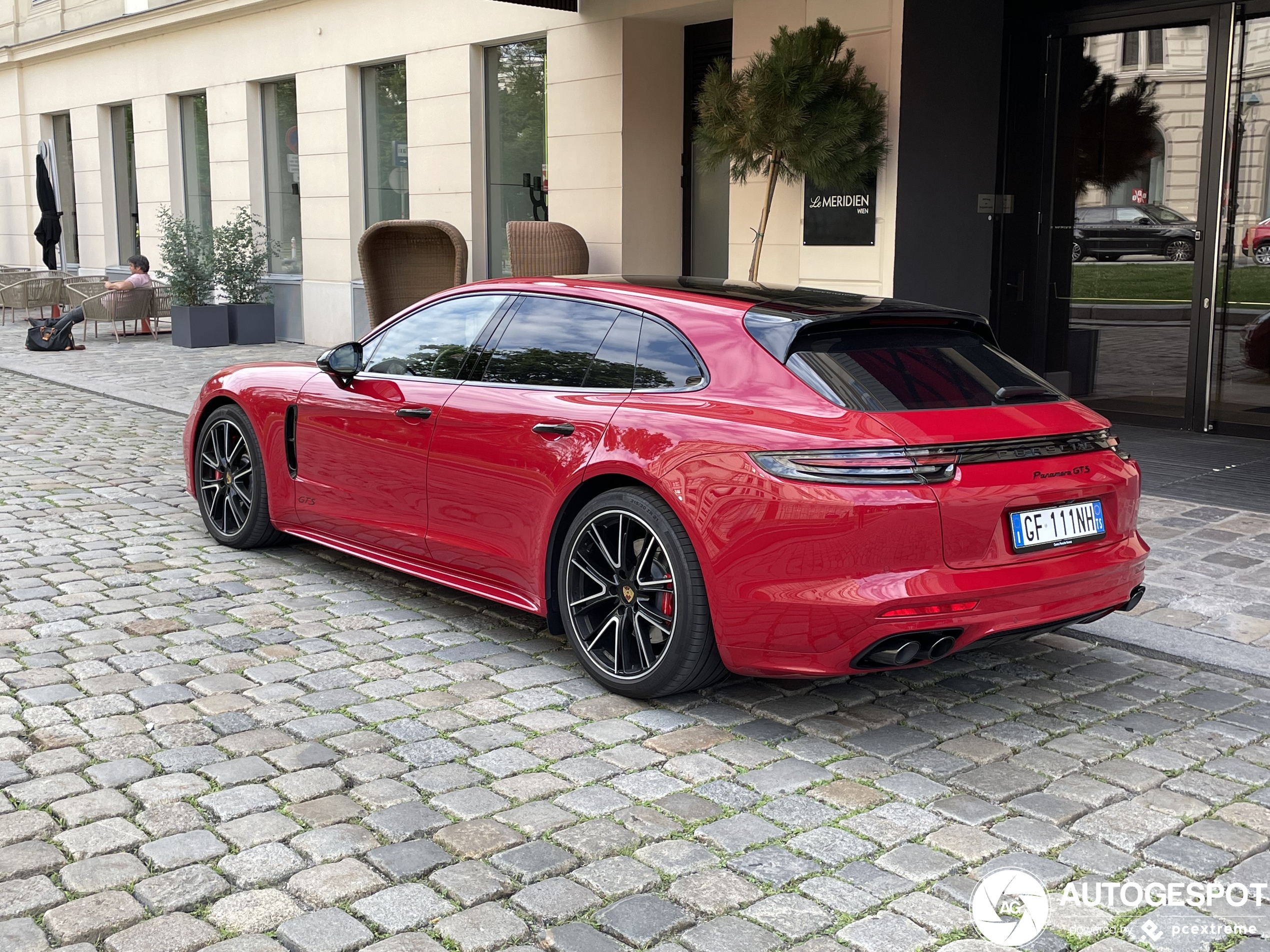 Porsche 971 Panamera GTS Sport Turismo