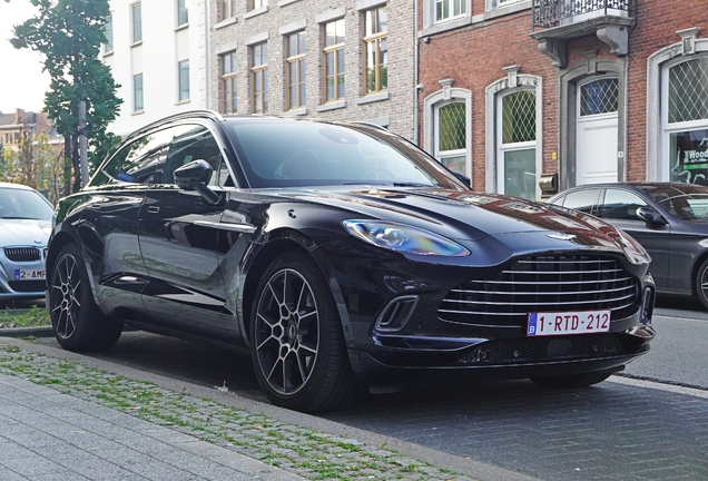 Aston Martin DBX