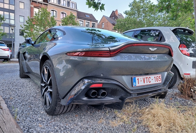 Aston Martin V8 Vantage 2018