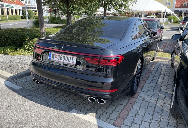 Audi S8 D5