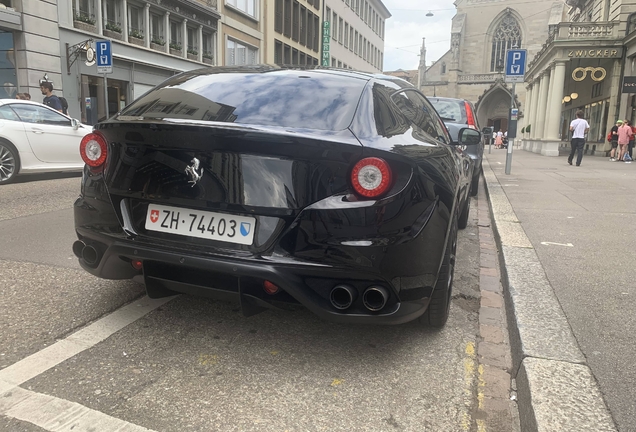 Ferrari FF