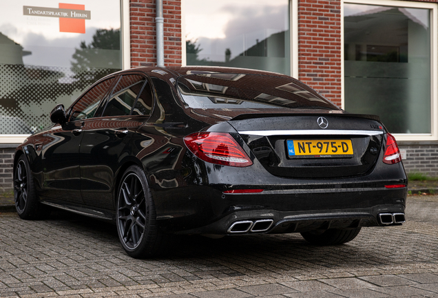 Mercedes-AMG E 63 S W213