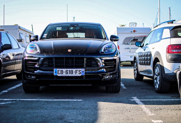 Porsche 95B Macan GTS