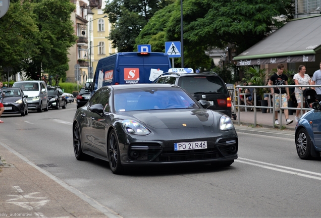 Porsche 971 Panamera Turbo S E-Hybrid