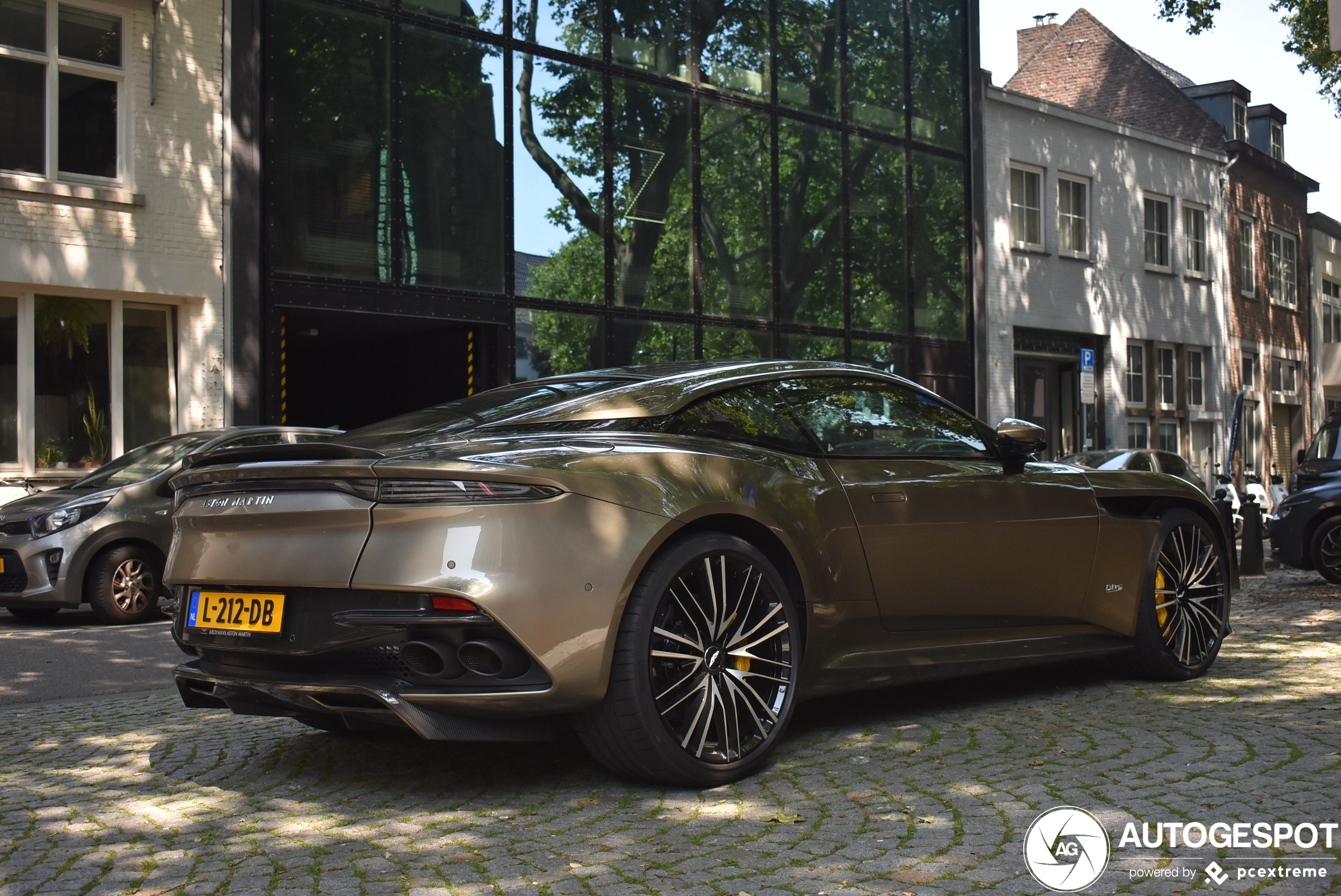 Aston Martin DBS Superleggera