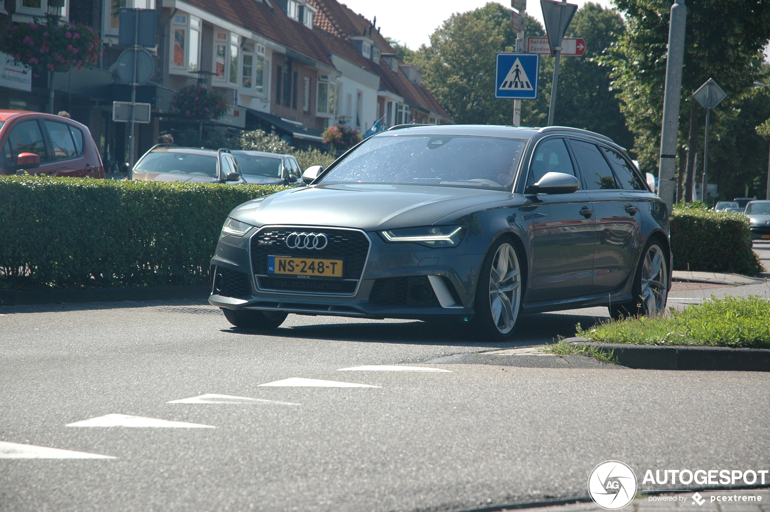 Audi RS6 Avant C7 2015