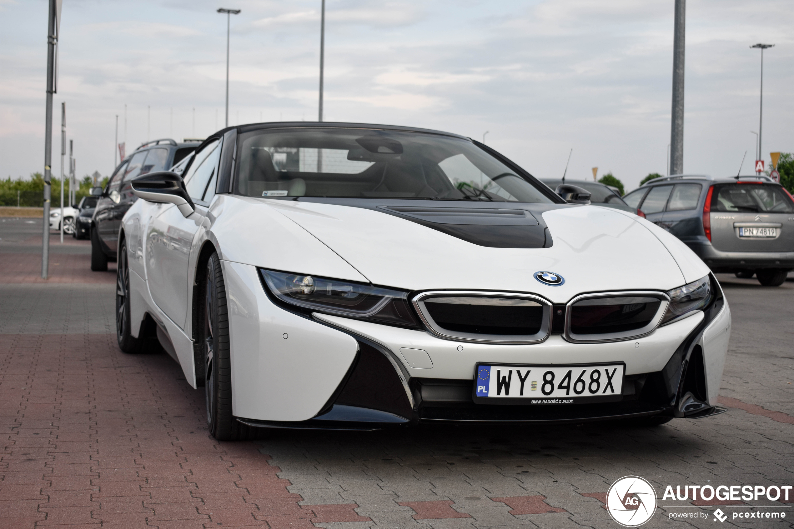 BMW i8 Roadster