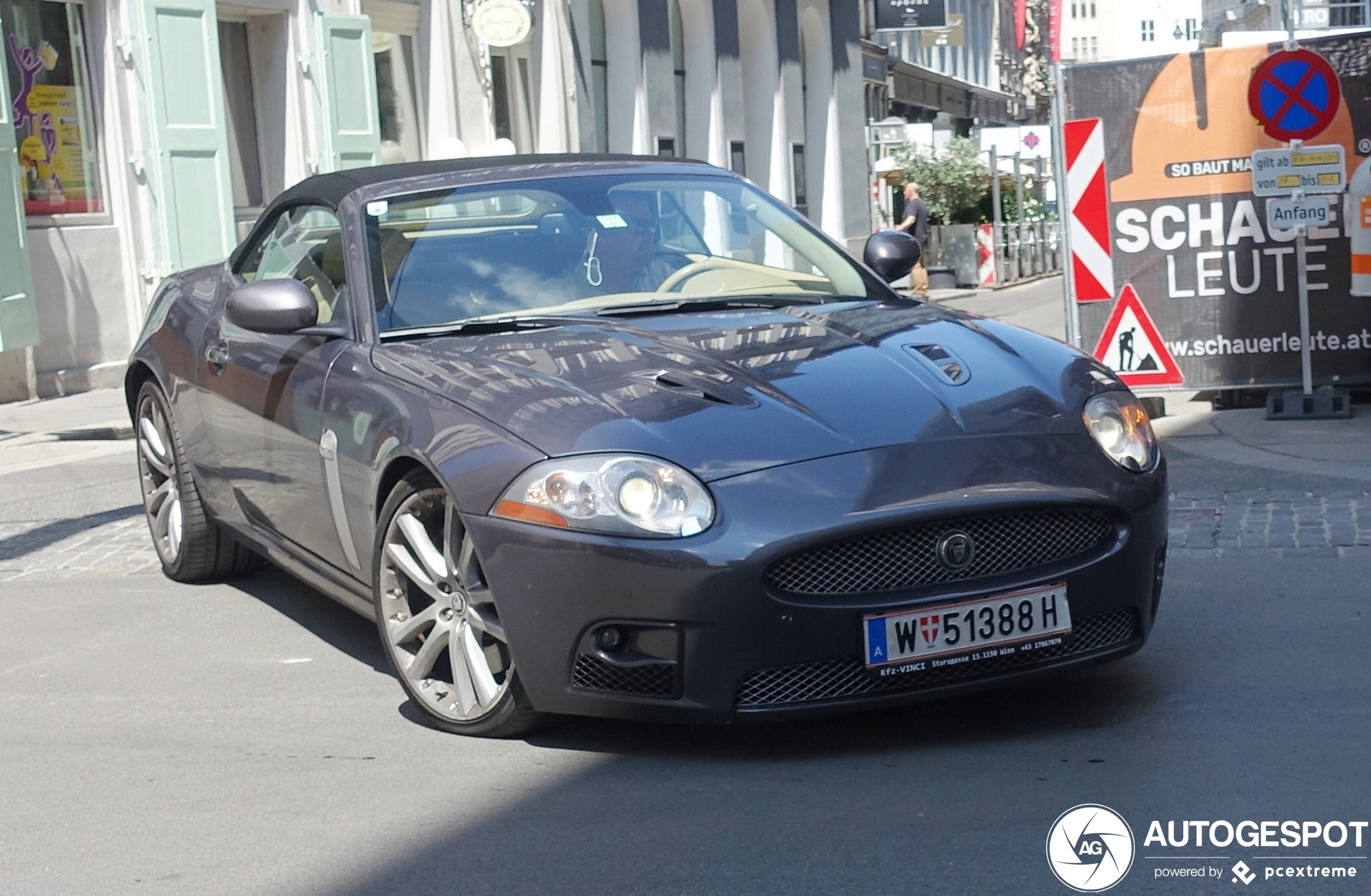 Jaguar XKR Convertible 2006