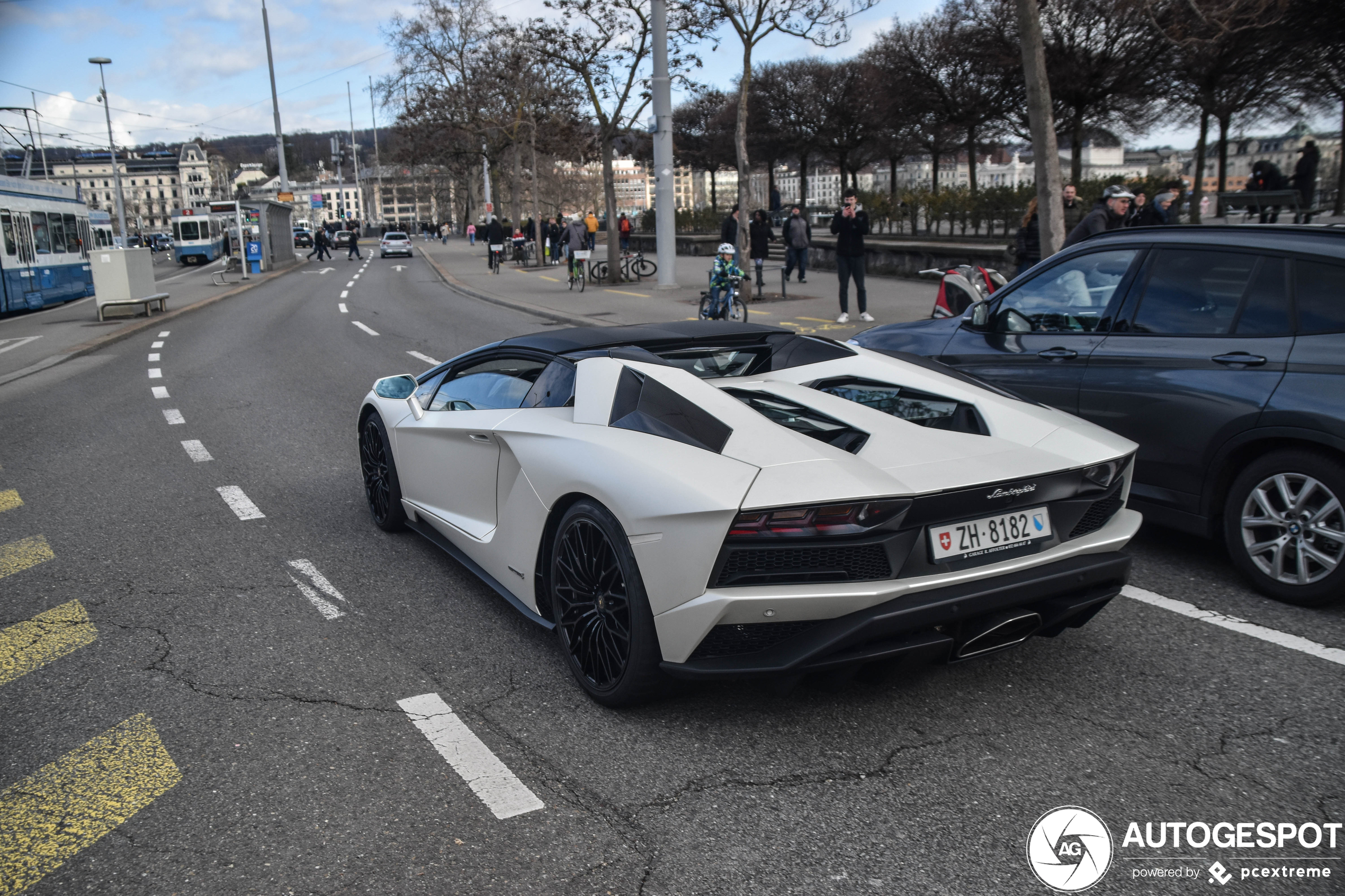 Lamborghini Aventador S LP740-4 Roadster