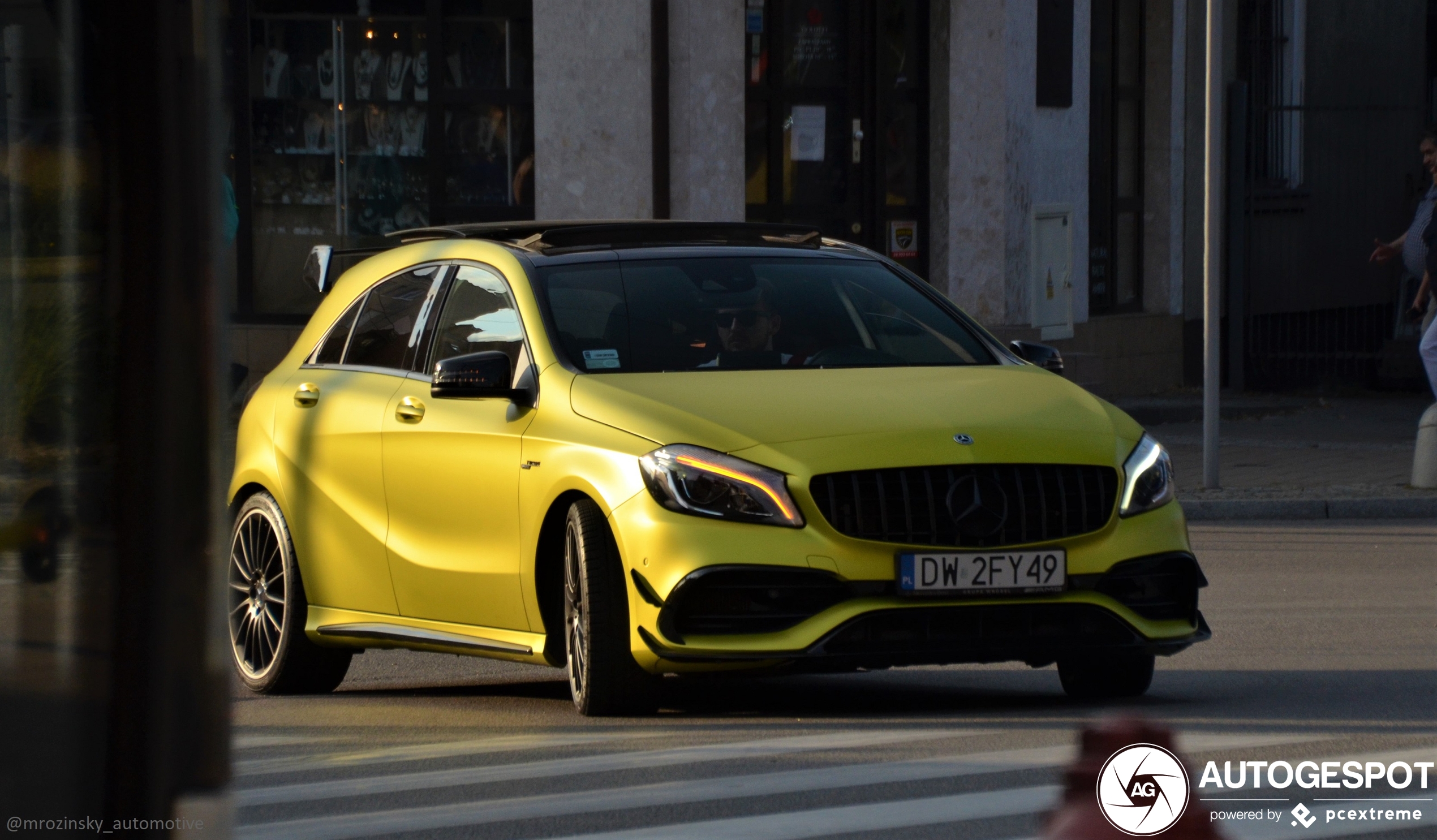 Mercedes-AMG A 45 W176 2015