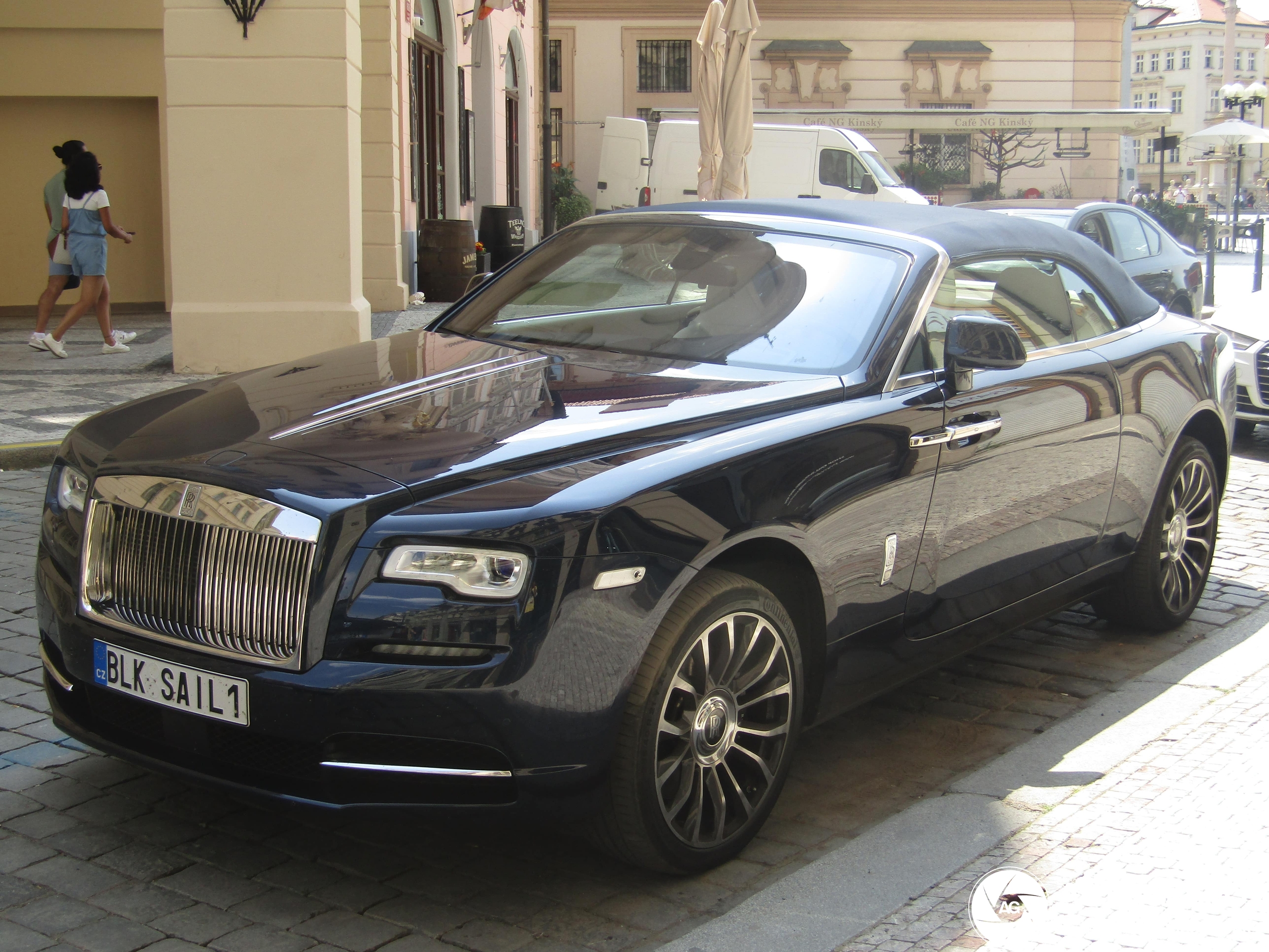 Rolls-Royce Dawn